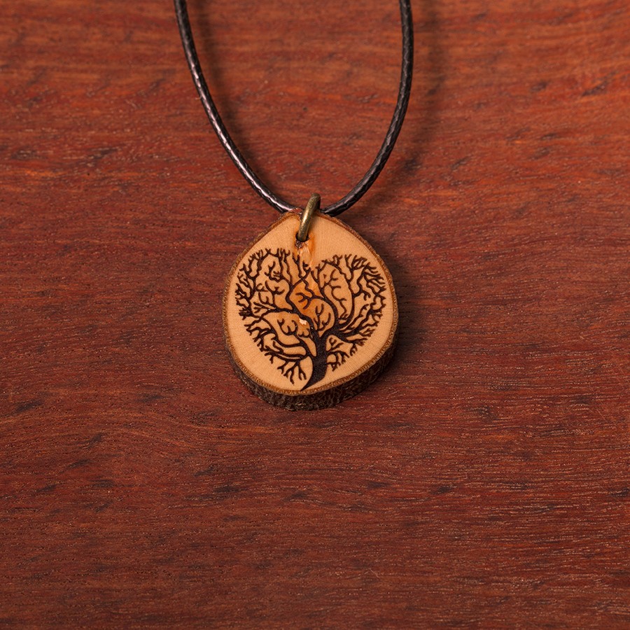 Baum Herz Kette Holzschmuck aus Naturholz