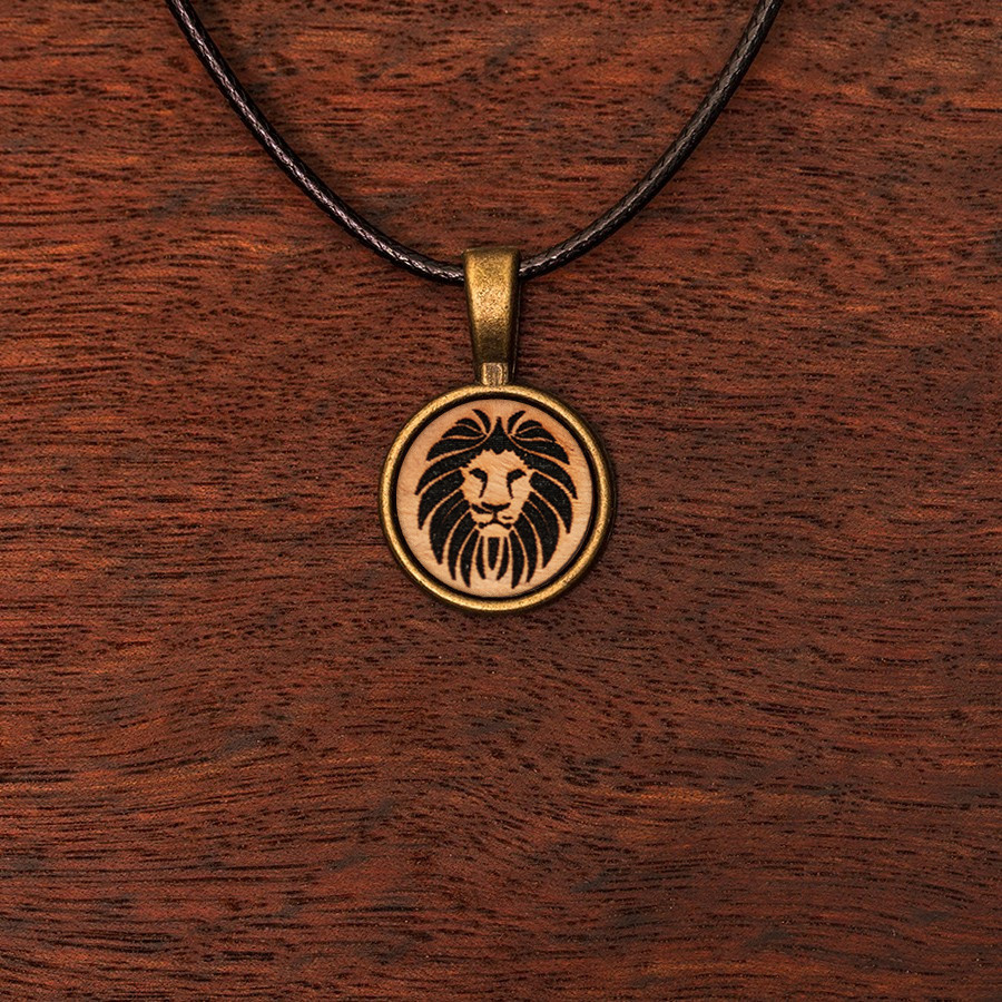 Löwe Kette Holzschmuck aus Naturholz