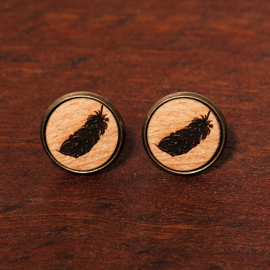 Hand der Fatima Ohrstecker Holzschmuck aus Naturholz