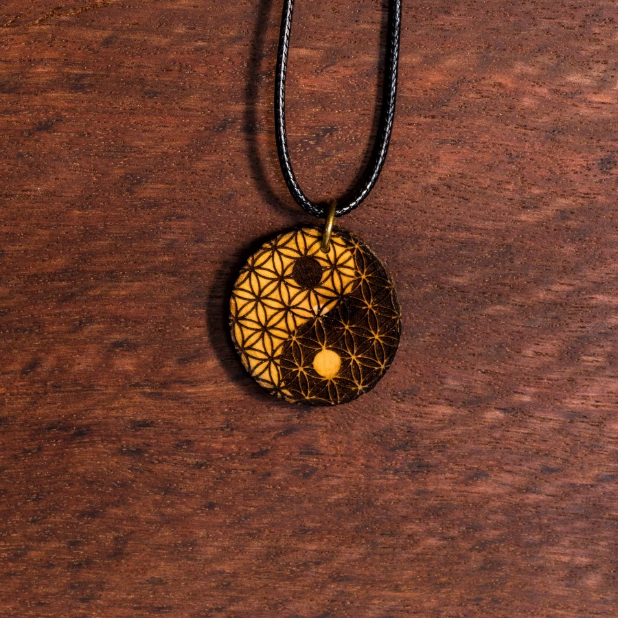 Yin Yang Blume des Lebens Kette Holzschmuck aus Naturholz