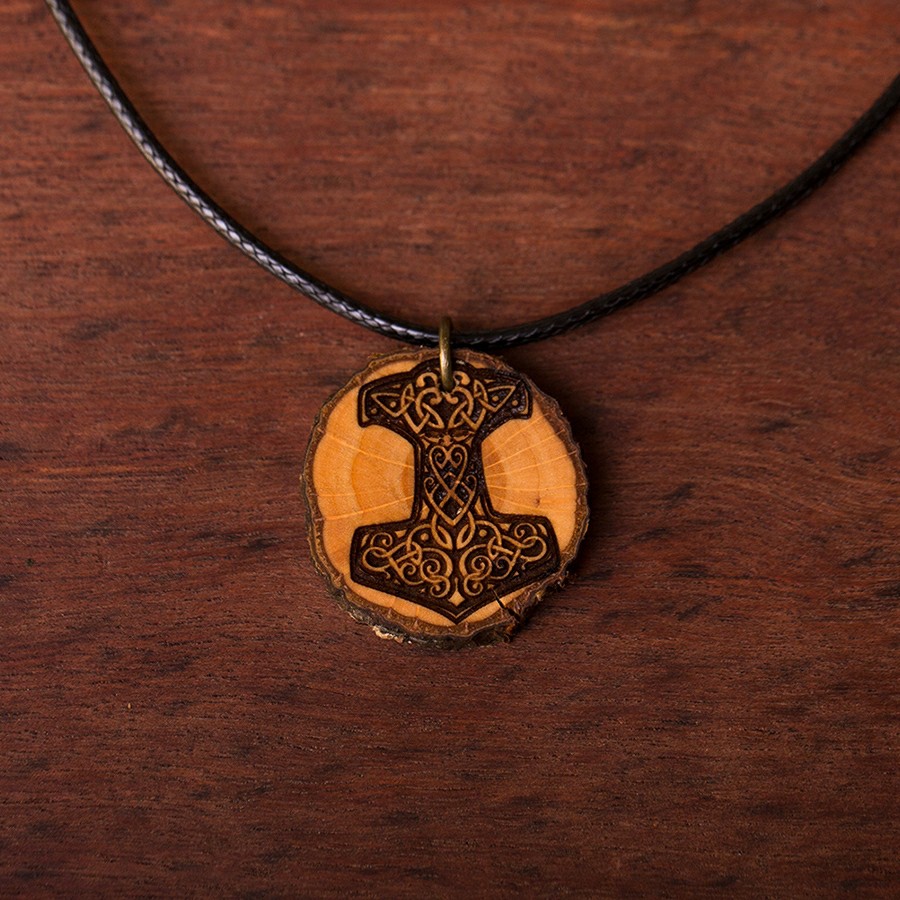 Thors Hammer Kette Holzschmuck aus Naturholz