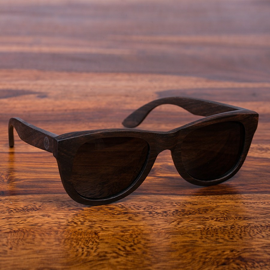 Black Ebony Lifestyle Sonnenbrille aus Holz von Davy Jones