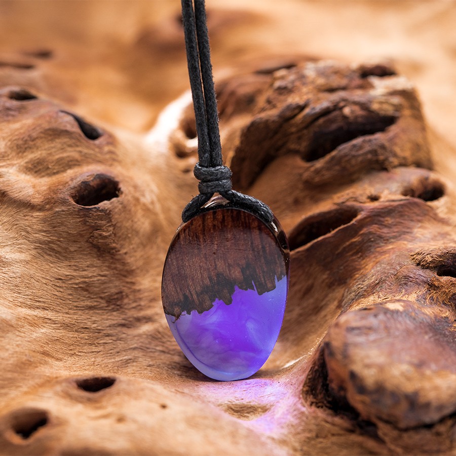 Blue Dripping - Epoxid Kristall Holz Kristall aus Holz und Harz / Resin, Schmuck / Halsketten
