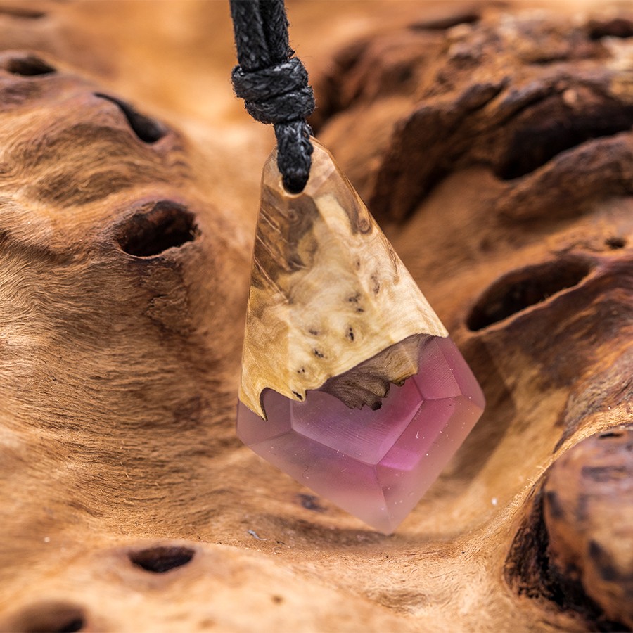 Epoxid Kristall 4026 Holz Kristall aus Holz und Harz / Resin, Schmuck / Halsketten