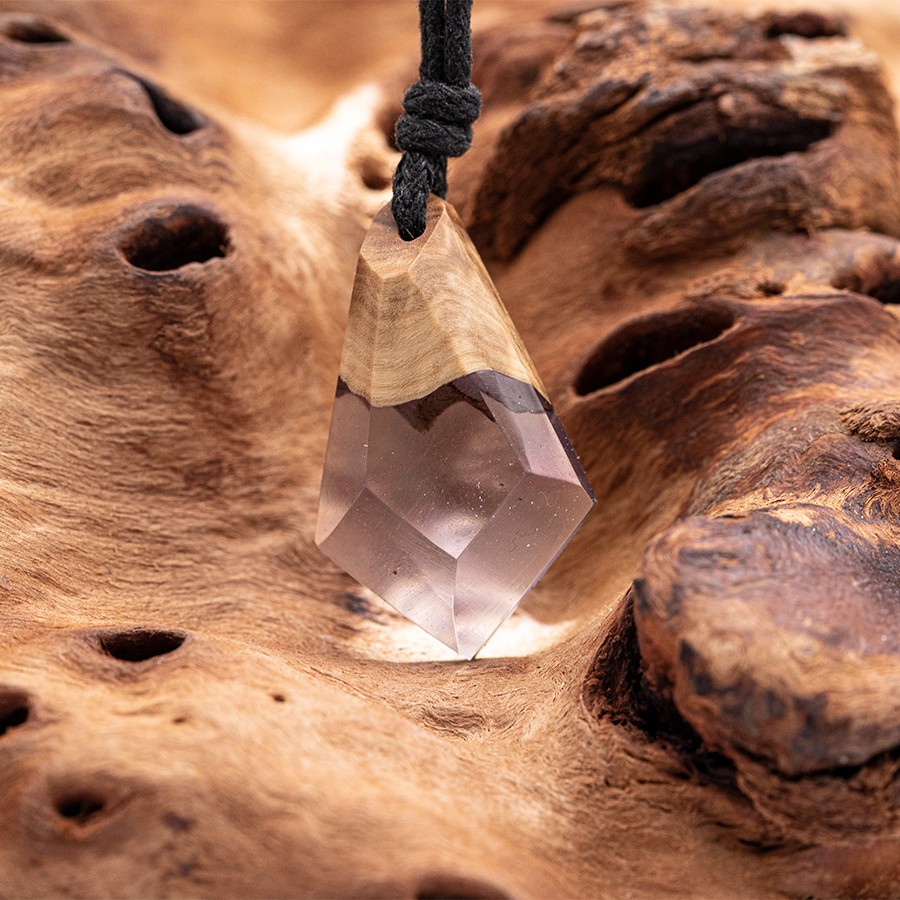 Epoxid Kristall 4099 Holz Kristall aus Holz und Harz / Resin, Schmuck / Halsketten