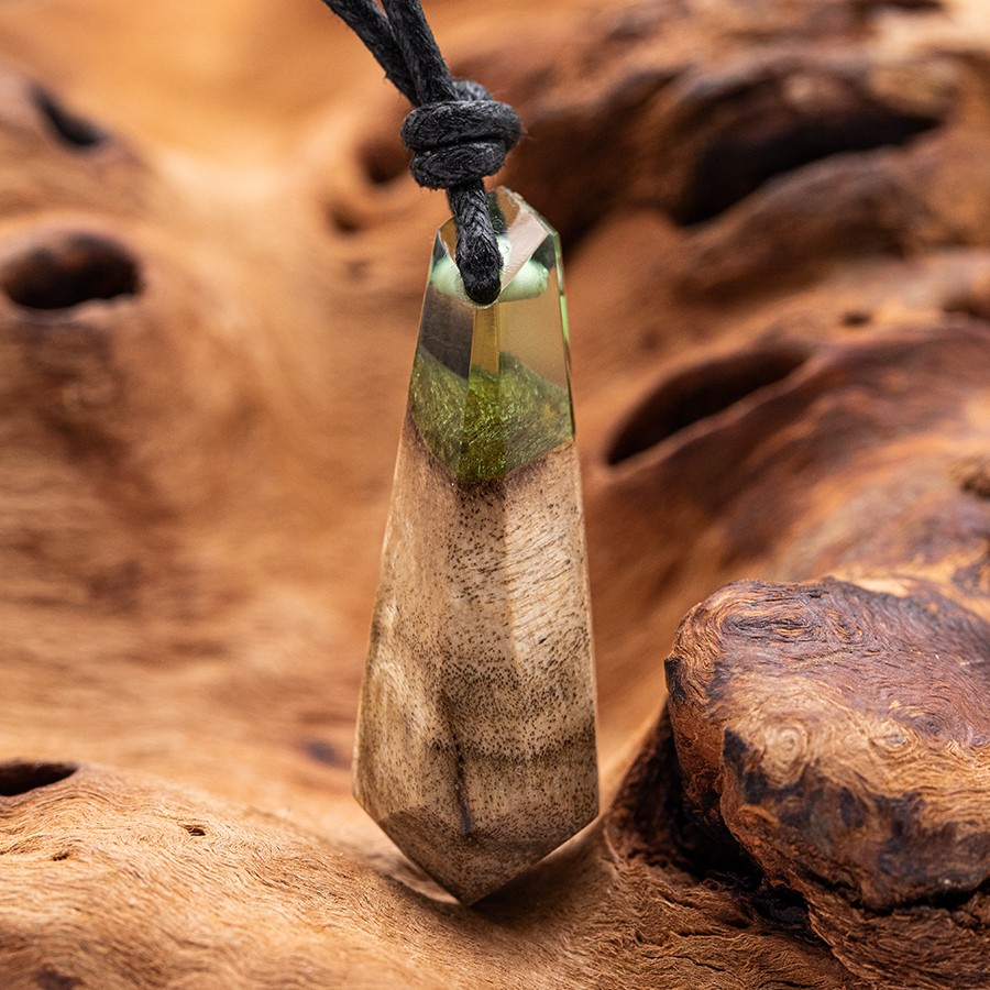 Epoxid Kristall 4365 Holz Kristall aus Holz und Harz / Resin, Schmuck / Halsketten