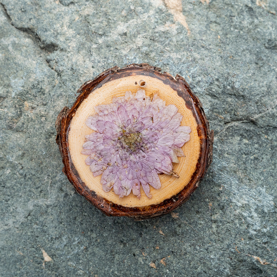 Zirbenblüte 5283 Kette Holzschmuck aus Naturholz