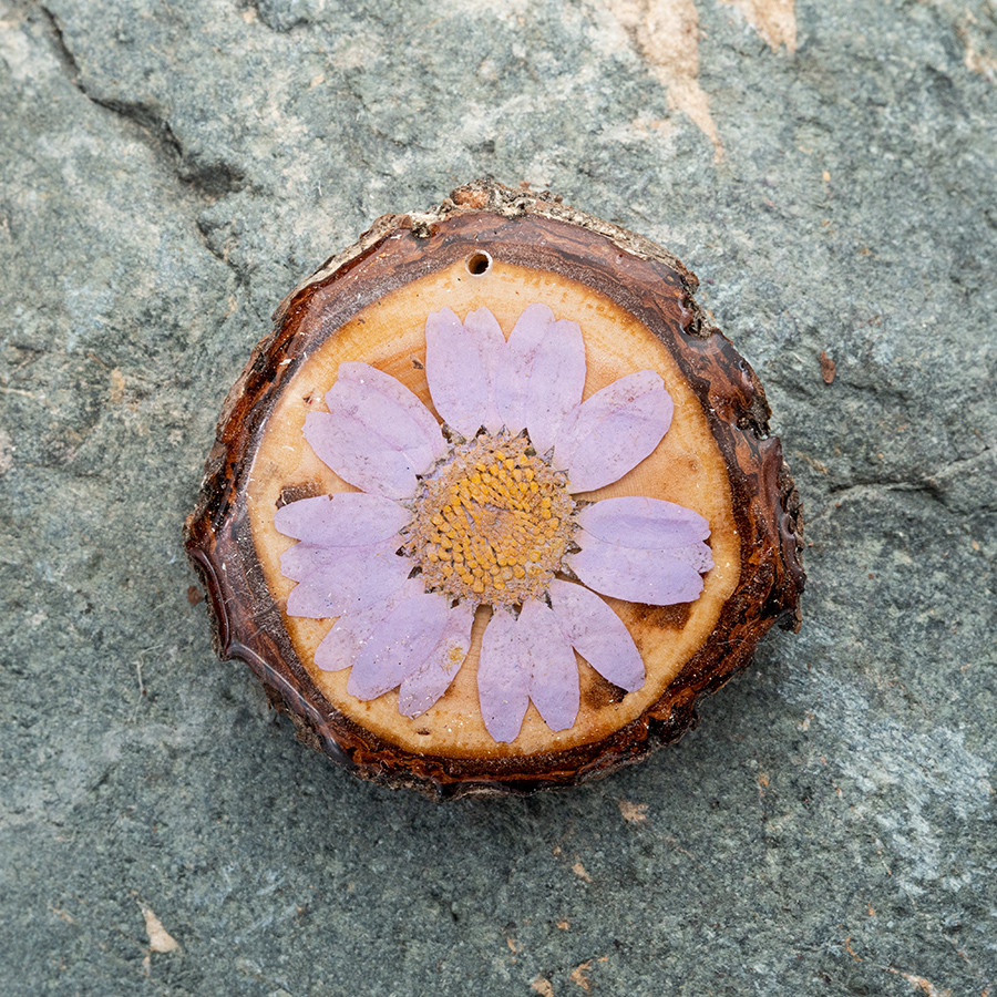 Zirbenblüte 5333 Kette Holzschmuck aus Naturholz